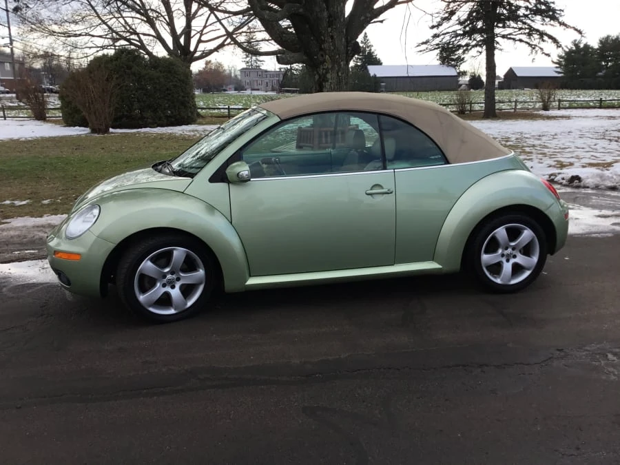 2007 Volkswagen New Beetle - Image 2 of 7