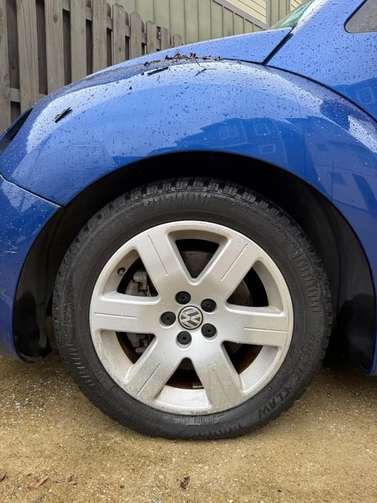 2007 Volkswagen New Beetle - Image 16 of 19