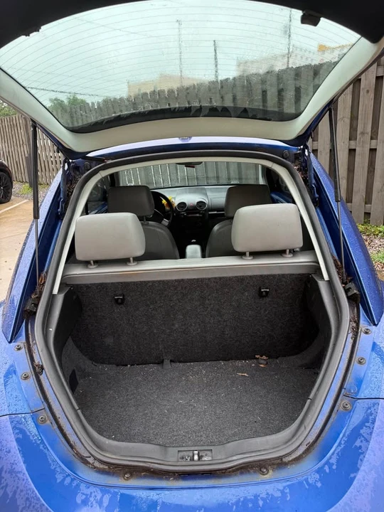 2007 Volkswagen New Beetle - Image 12 of 19