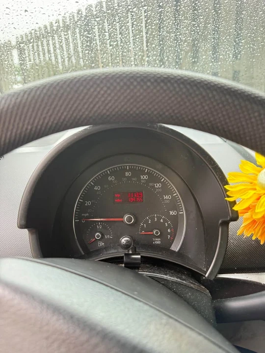 2007 Volkswagen New Beetle - Image 10 of 19