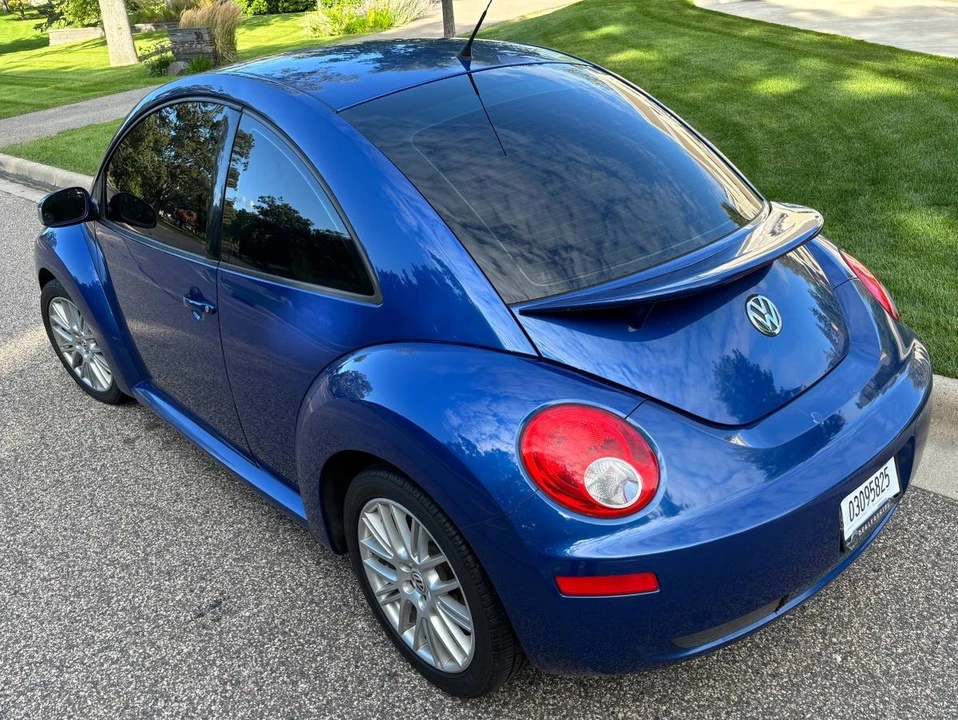 2007 Volkswagen New Beetle - Image 2 of 9