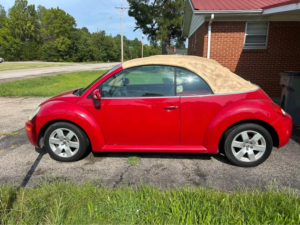 2007 Volkswagen New Beetle - Image 3 of 5