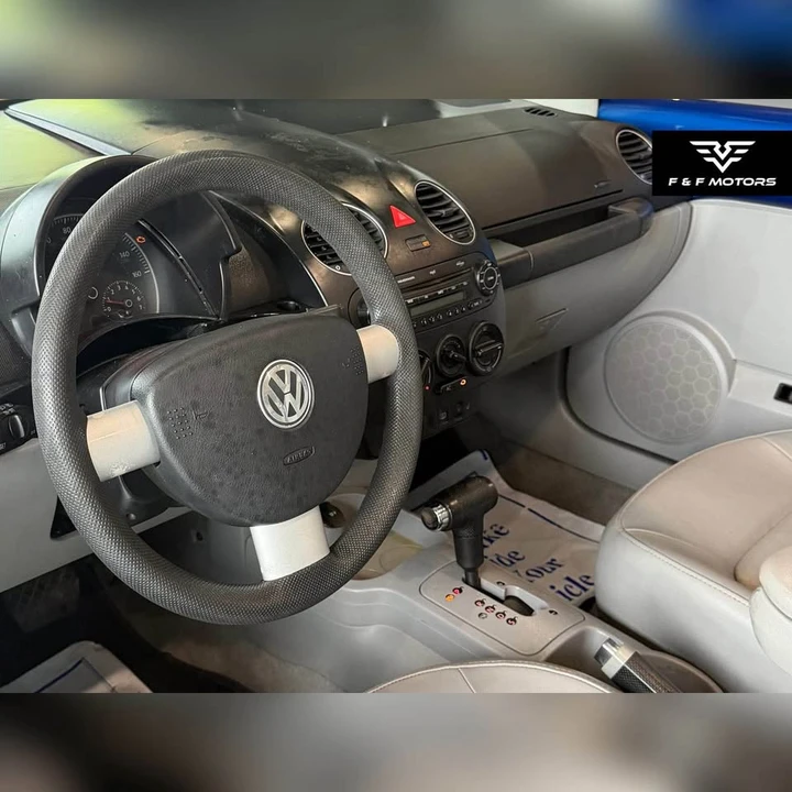2007 Volkswagen New Beetle - Image 9 of 17
