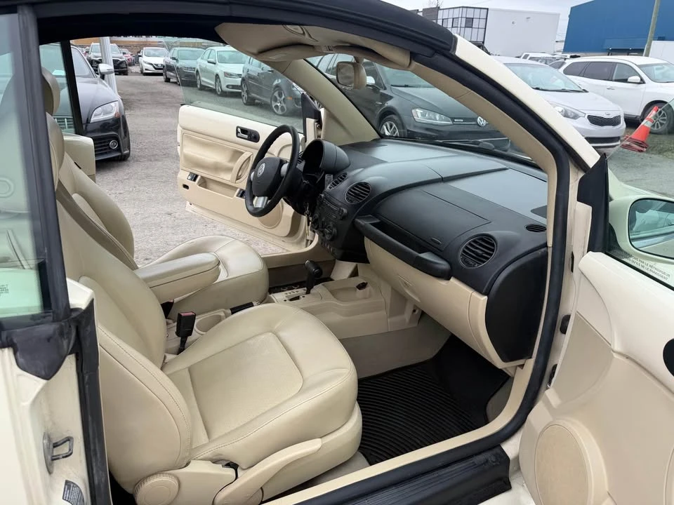 2007 Volkswagen New Beetle - Image 11 of 16