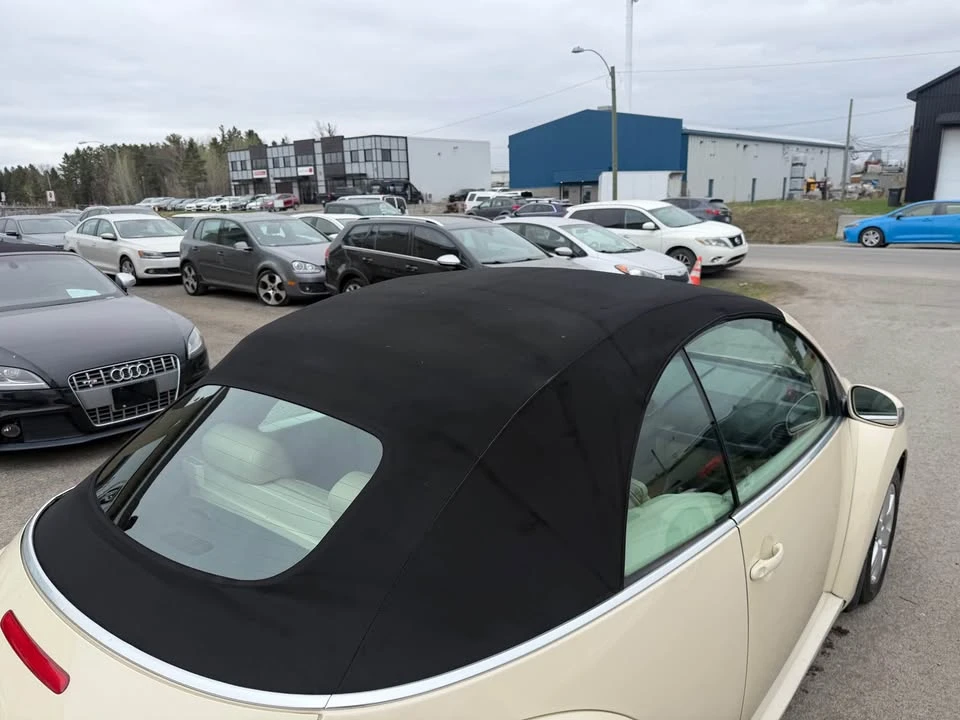 2007 Volkswagen New Beetle - Image 8 of 16