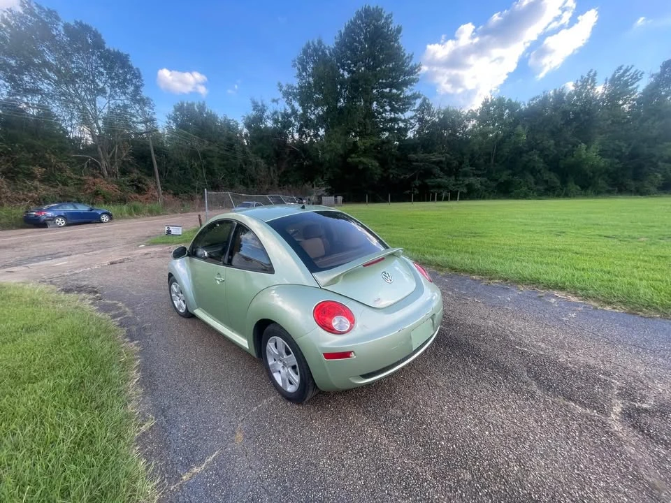 2007 Volkswagen New Beetle - Image 7 of 8