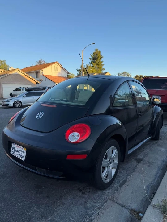 2007 Volkswagen New Beetle - Image 6 of 9