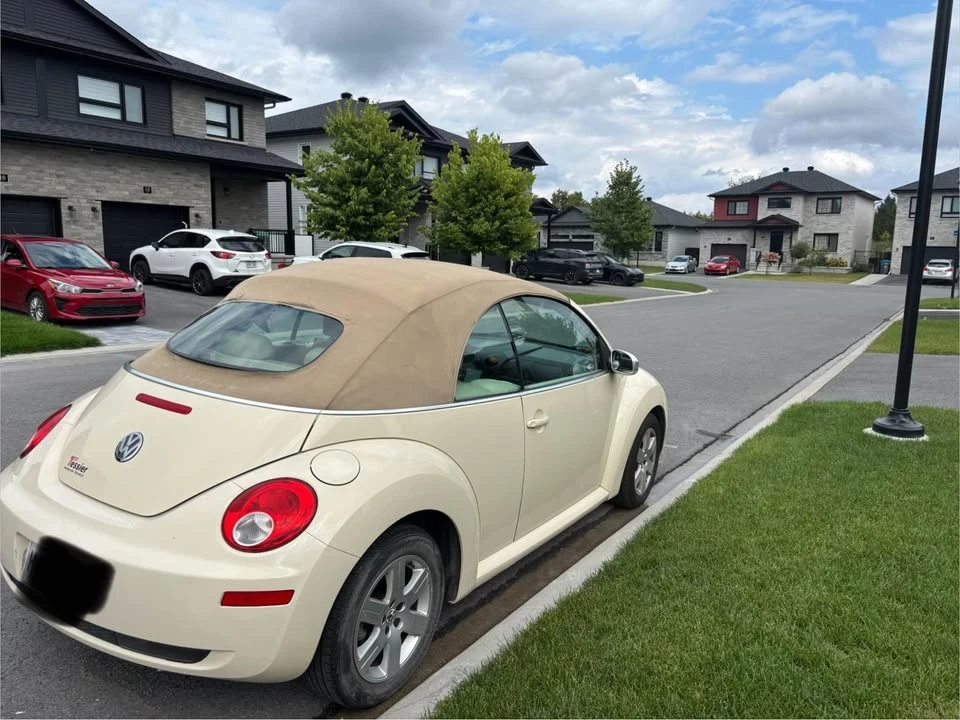 2007 Volkswagen New Beetle - Image 4 of 9