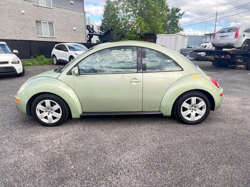 2007 Volkswagen New Beetle - Image 2 of 14
