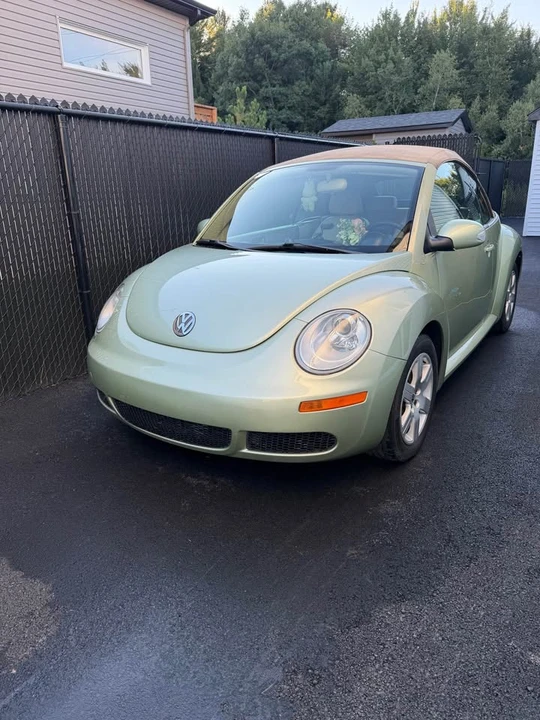 2007 Volkswagen New Beetle - Image 8 of 11