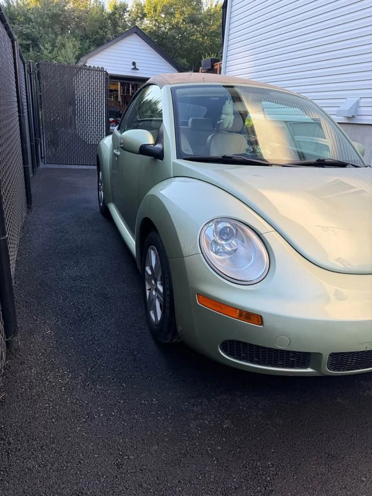 2007 Volkswagen New Beetle - Image 11 of 11