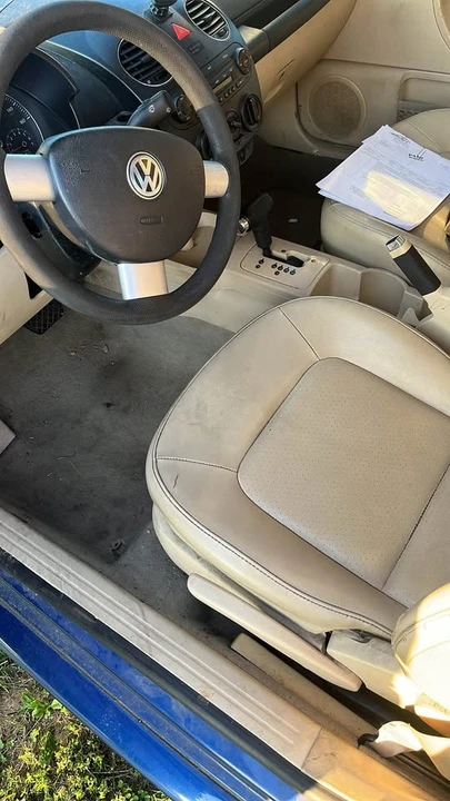 2007 Volkswagen New Beetle - Image 2 of 6