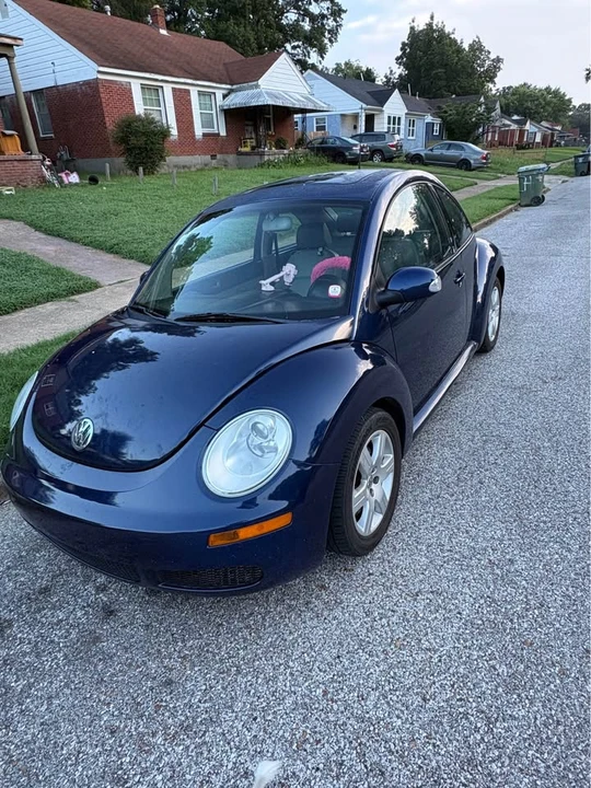 2007 Volkswagen New Beetle - Image 4 of 8