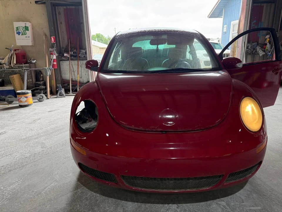 2007 Volkswagen New Beetle - Image 6 of 7