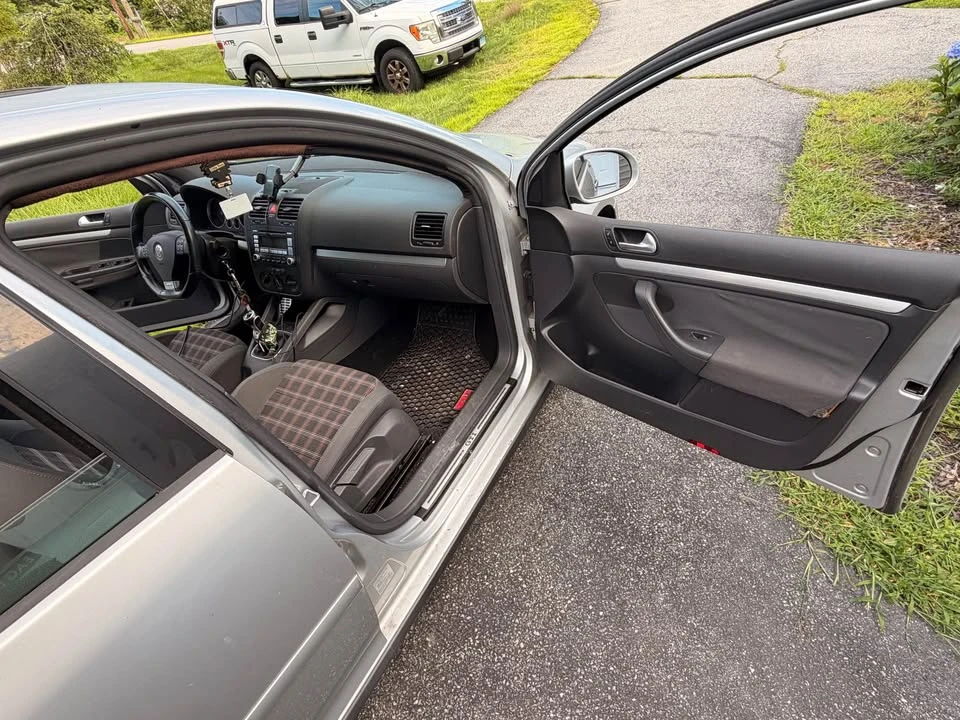 2007 Volkswagen GTI Mk5 - Image 2 of 5