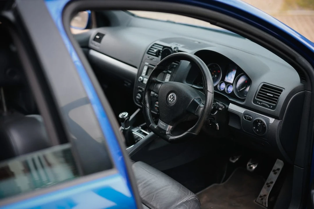2007 Volkswagen R32 Mk5 - Image 25 of 30