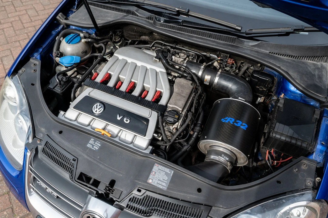 2007 Volkswagen R32 Mk5 - Image 5 of 30