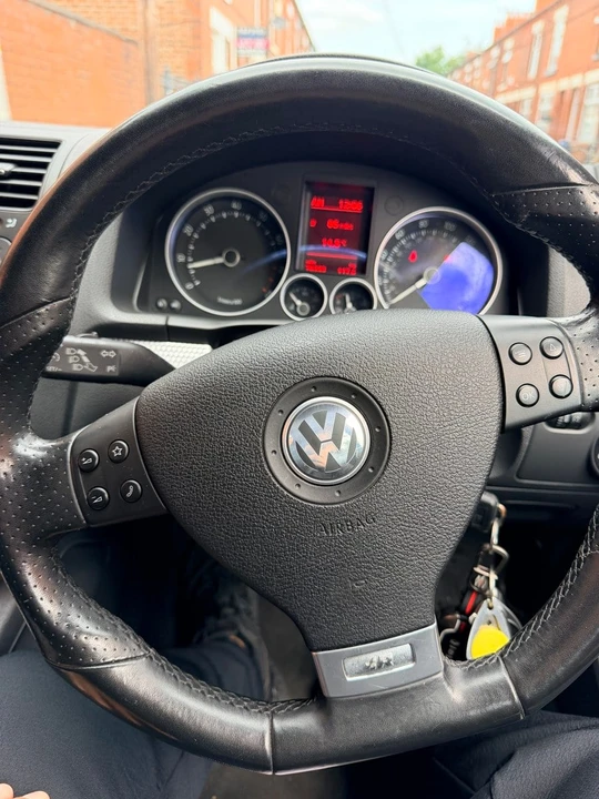 2007 Volkswagen R32 Mk5 - Image 17 of 30