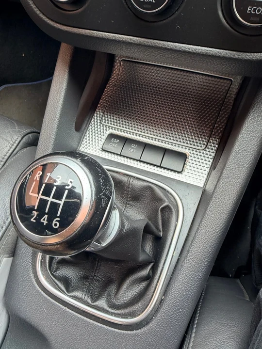 2007 Volkswagen R32 Mk5 - Image 18 of 30