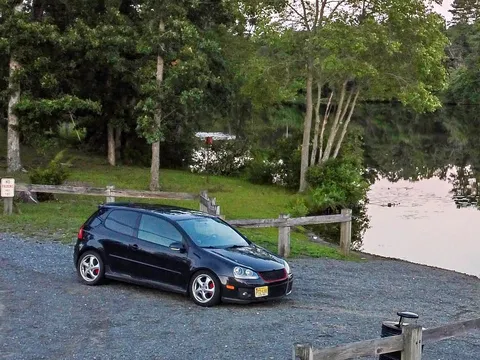 2007 Volkswagen GTI 2.0T Hatchback Coupe 2D