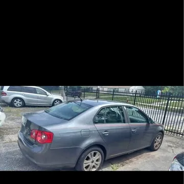 2007 Volkswagen Jetta 1.4T R-Line Sedan 4D