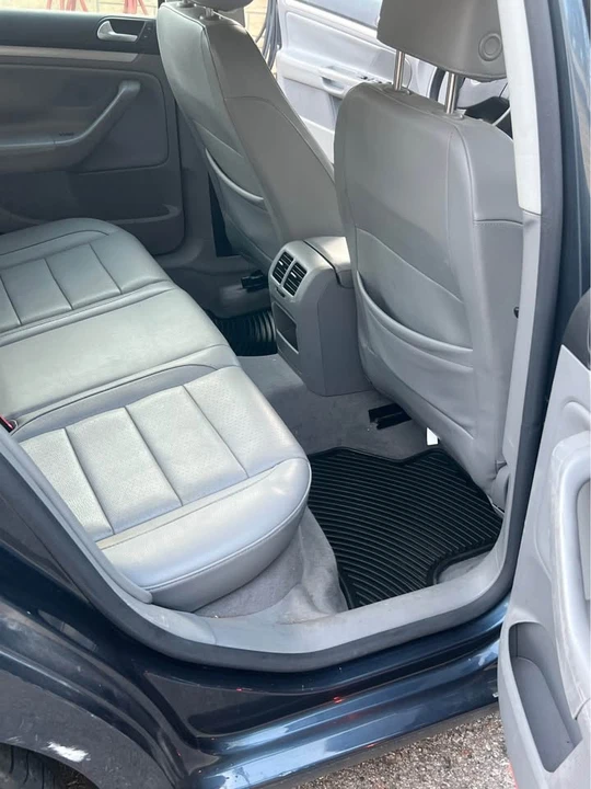 2007 Volkswagen A5 Jetta - Image 12 of 17