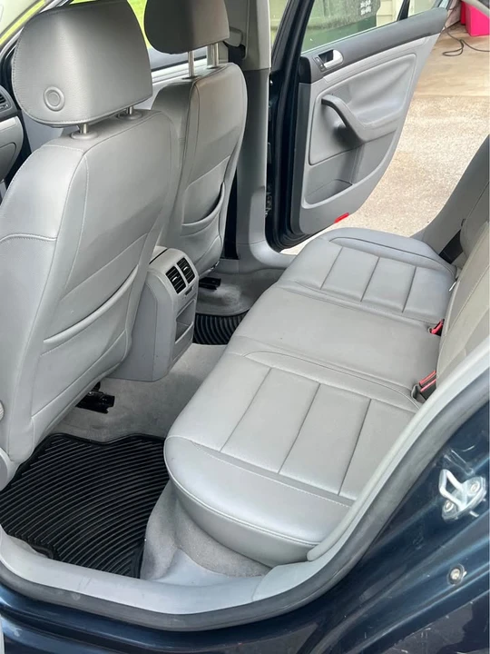 2007 Volkswagen A5 Jetta - Image 9 of 17