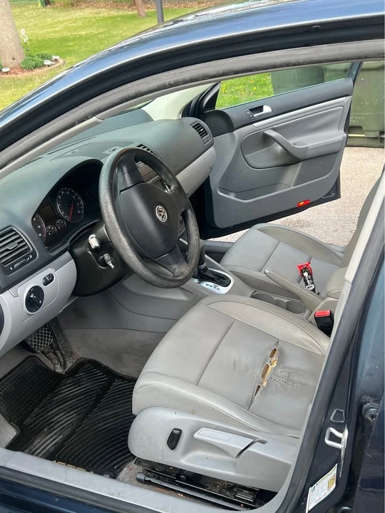 2007 Volkswagen A5 Jetta - Image 10 of 17