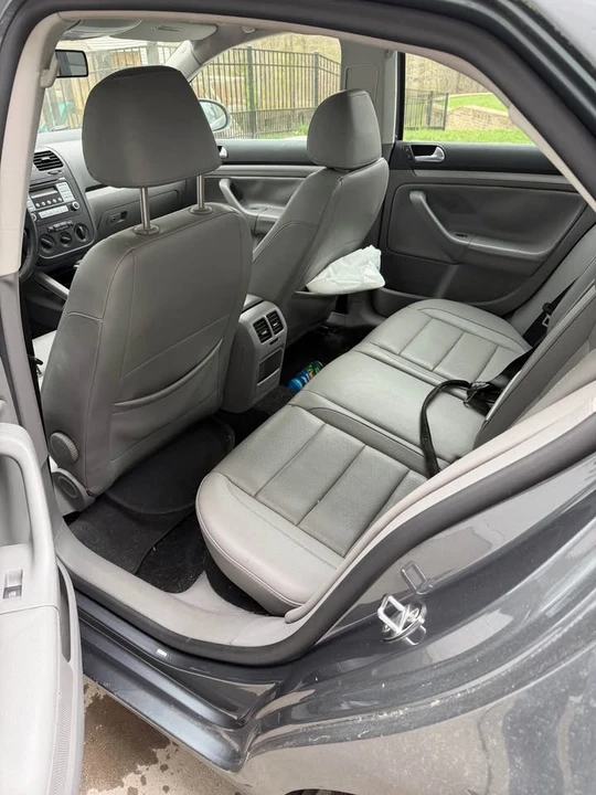 2007 Volkswagen A5 Jetta - Image 5 of 10