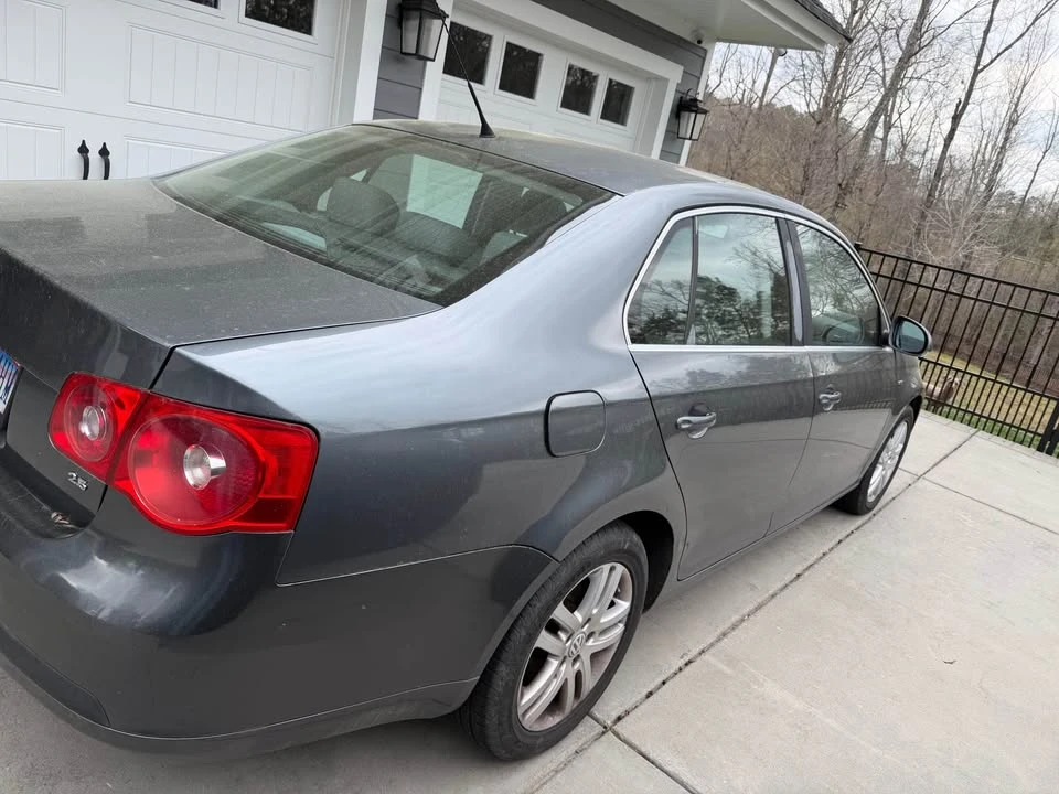 2007 Volkswagen A5 Jetta - Image 3 of 10