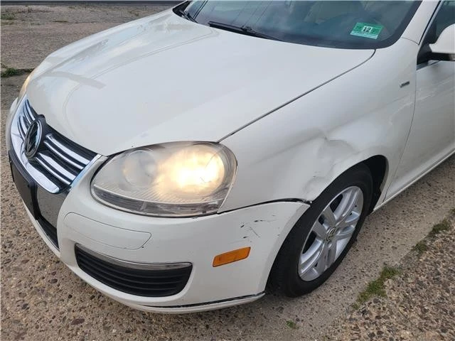 2007 Volkswagen A5 Jetta - Image 8 of 21