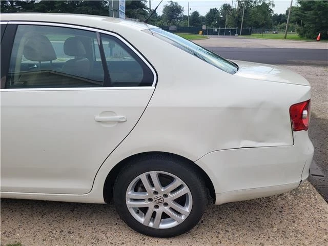 2007 Volkswagen A5 Jetta - Image 16 of 21