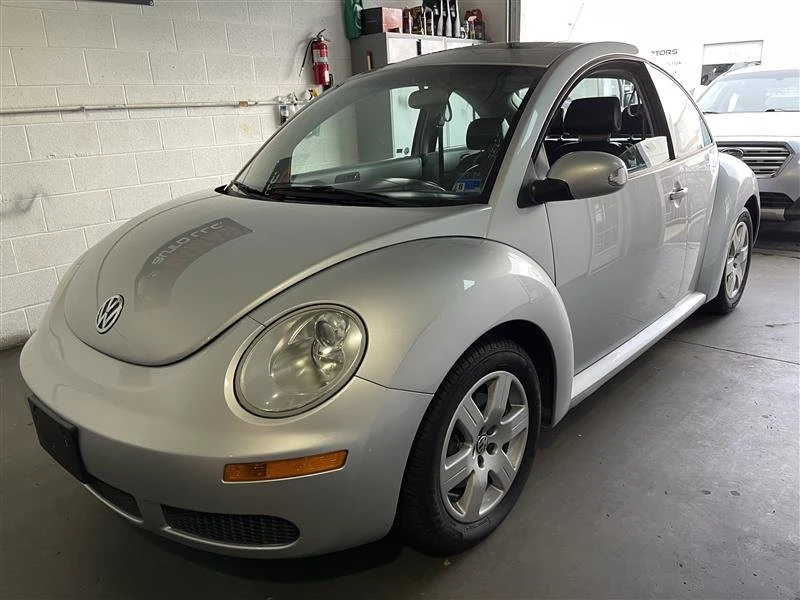 2007 Volkswagen New Beetle - Image 2 of 20