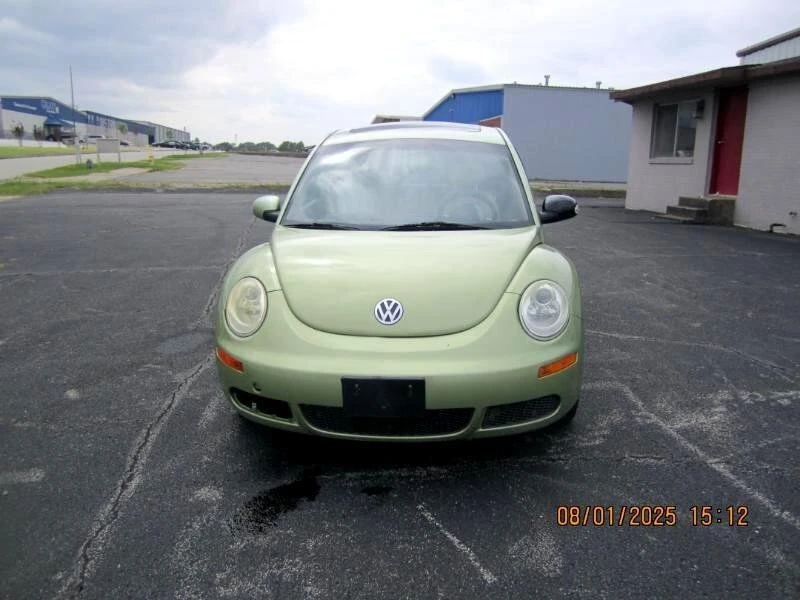 2007 Volkswagen New Beetle - Image 2 of 13