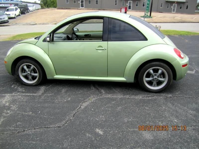 2007 Volkswagen New Beetle - Image 8 of 13