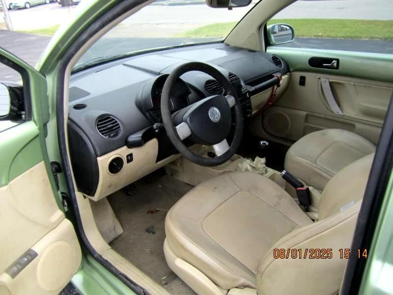 2007 Volkswagen New Beetle - Image 12 of 13