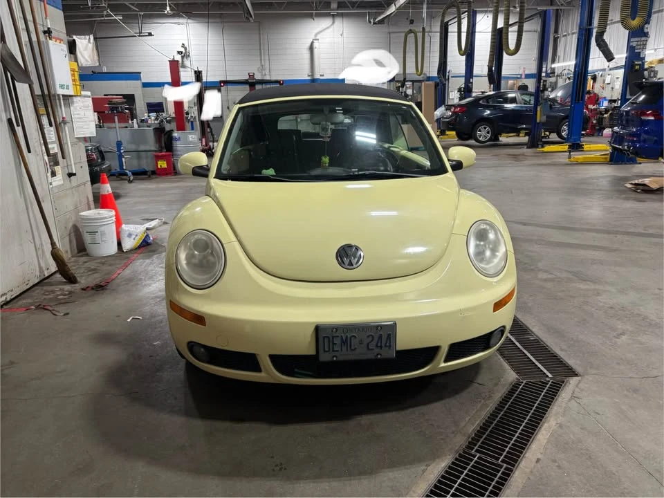 2007 Volkswagen New Beetle - Image 6 of 15