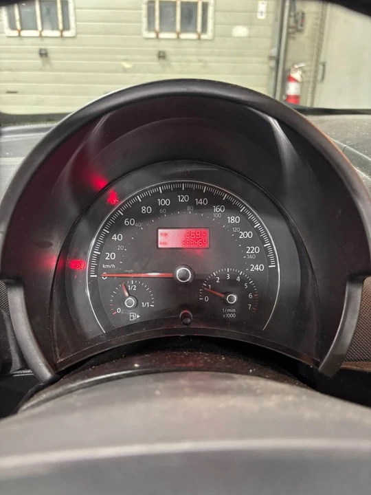 2007 Volkswagen New Beetle - Image 14 of 15