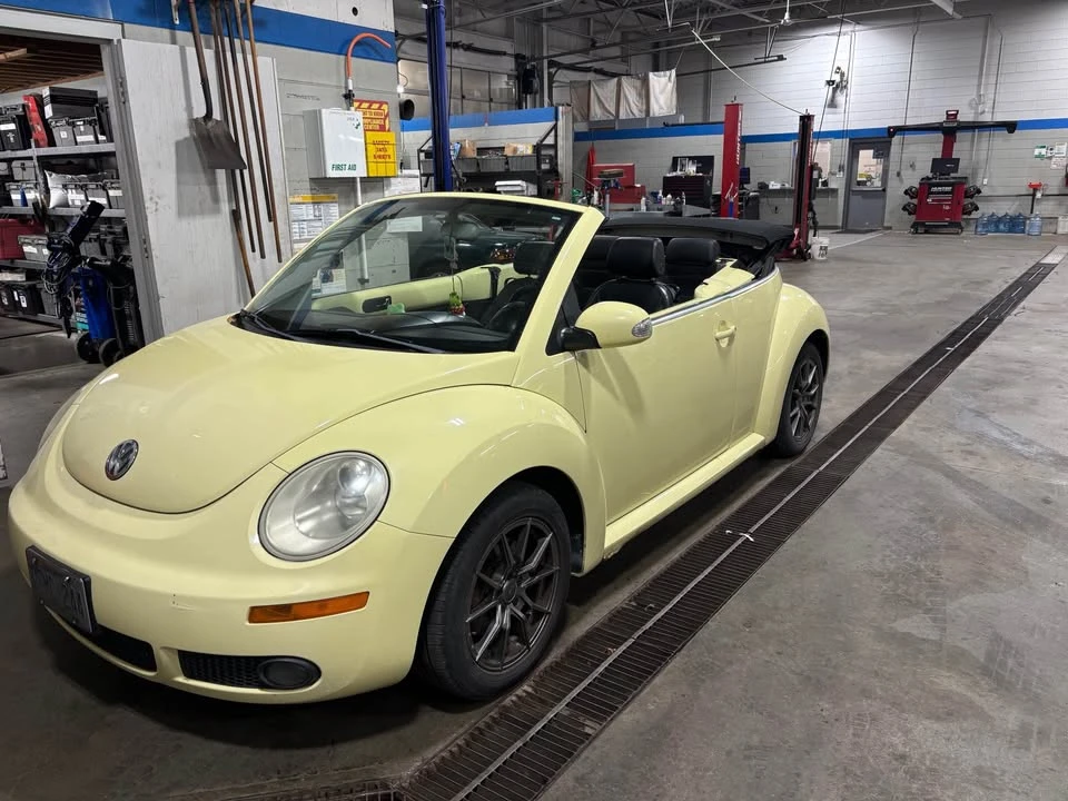 2007 Volkswagen New Beetle - Image 15 of 15