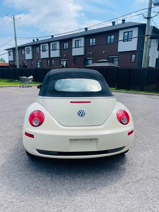 2007 Volkswagen New Beetle - Image 6 of 12