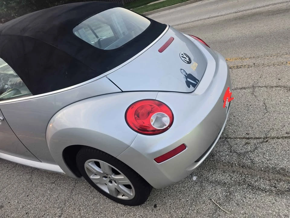 2007 Volkswagen New Beetle - Image 2 of 4