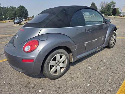 2007 Volkswagen New Beetle 2.5 Convertible 2D