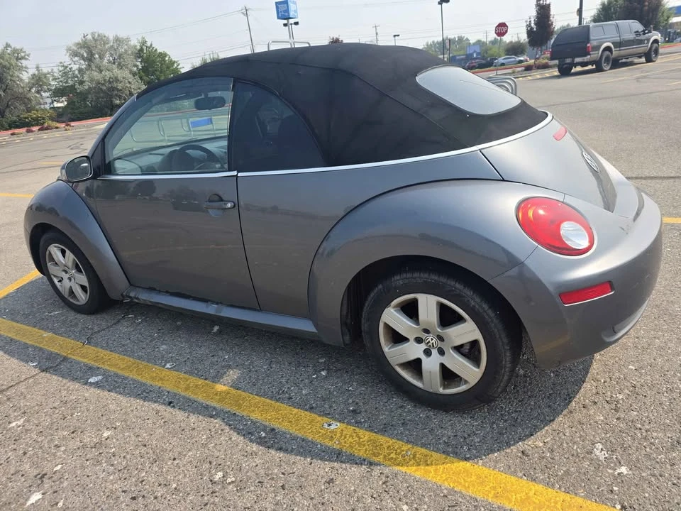 2007 Volkswagen New Beetle - Image 9 of 9