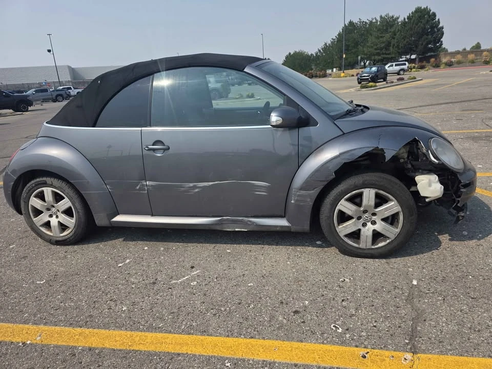 2007 Volkswagen New Beetle - Image 8 of 9
