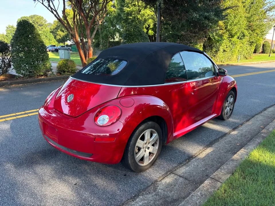 2007 Volkswagen New Beetle - Image 10 of 20