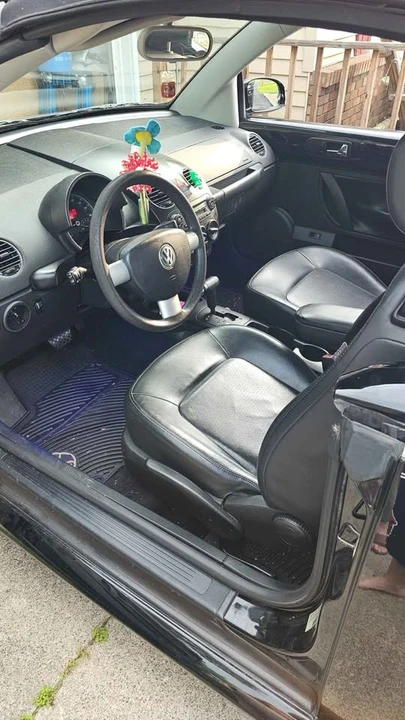 2007 Volkswagen New Beetle - Image 5 of 8