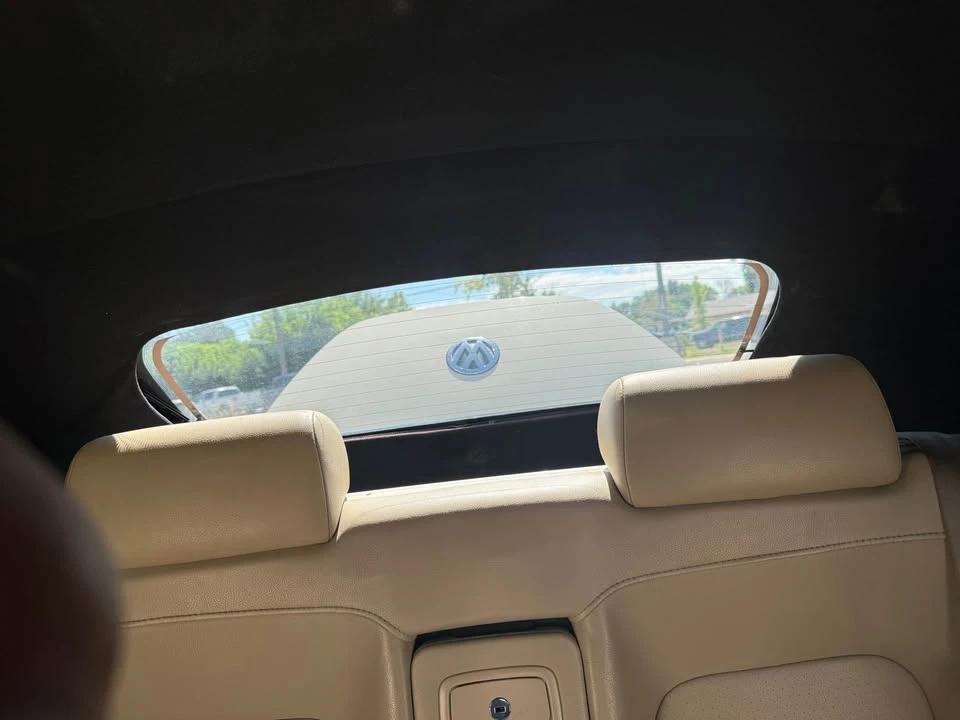 2007 Volkswagen New Beetle - Image 9 of 9