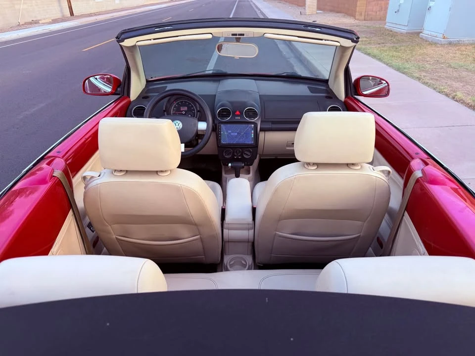 2007 Volkswagen New Beetle - Image 12 of 13