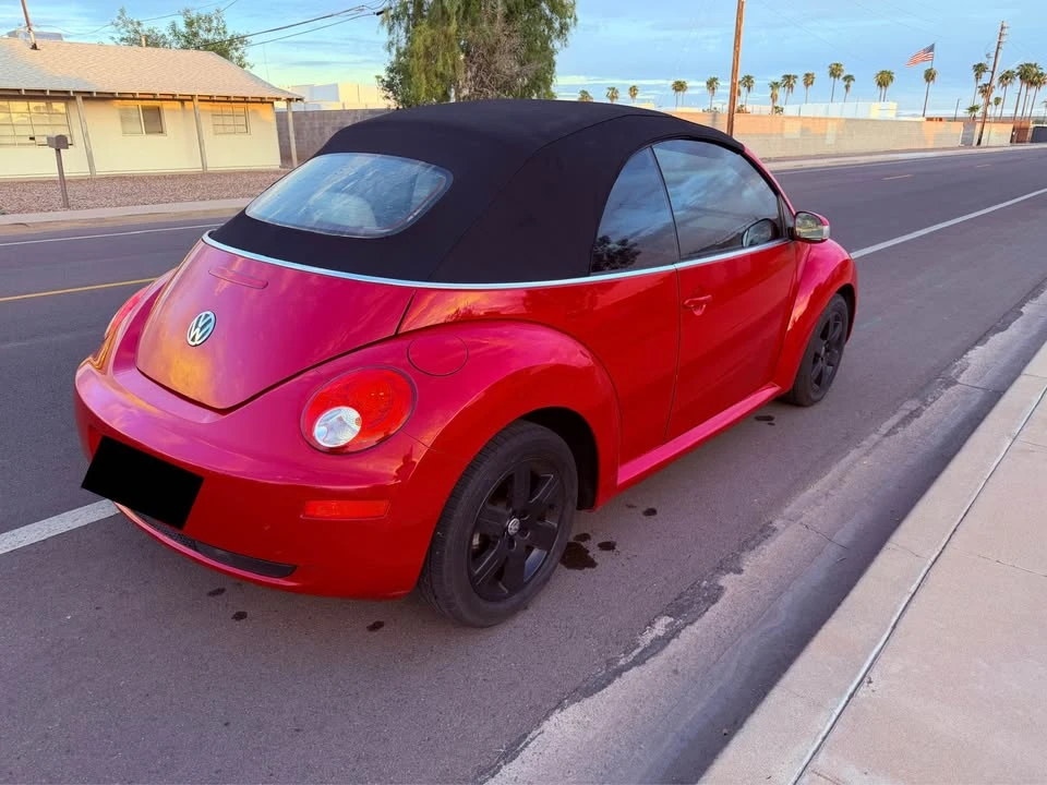 2007 Volkswagen New Beetle - Image 8 of 13