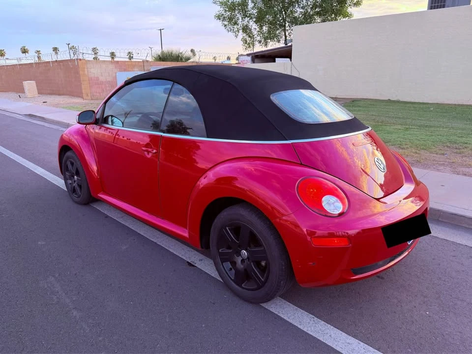 2007 Volkswagen New Beetle - Image 9 of 13